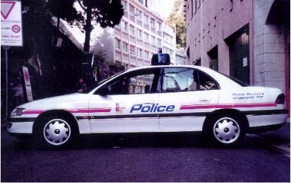DMC Decals 43-098 POLICE - Lausanne / Swiss. Opel Omega
