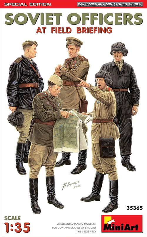 Mini Art 35365  Sovjetiske officerer på feltbriefing. Special edition 1/35