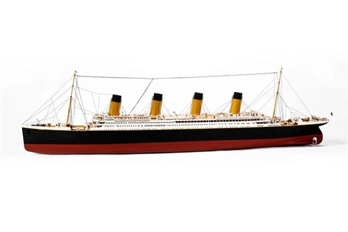 Billing Boats 01-00-0510 RMS Titanic Complete -Wooden hull 1:144