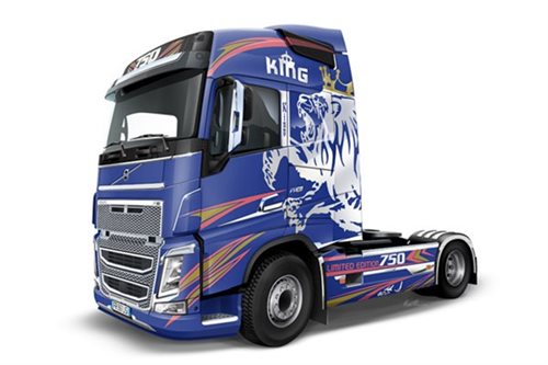 Italeri 3942 VOLVO FH4 GLOBETROTTER MEDIUM ROOF 1/24