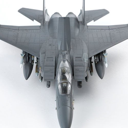 Academy 12550 F-15E 333th fighter Sq 1/72