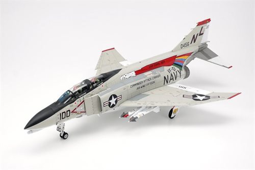 Tamiya 61121 MCDONNELL DOUGLAS ™ F-4B PHANTOM II ™ 1/48