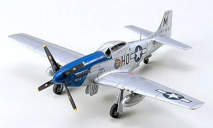 Tamiya 60749 P-51D MUSTANG - 1:72