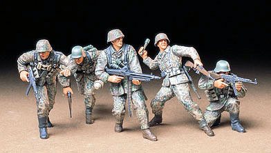 Tamiya 35196 German Frontline Infantry - 1:35