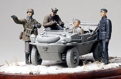 Tamiya 35253 Schwimmwagen w/Figures - 1:35