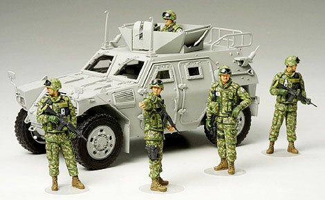 Tamiya 35276 JGSDF Iraq Humanitarian Assistance Team - 1:35