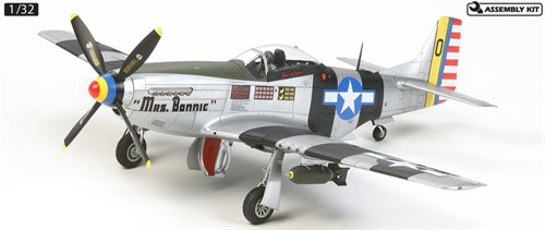 Tamiya 60323 North American P-51D/K Mustang - Pacific - 1:32
