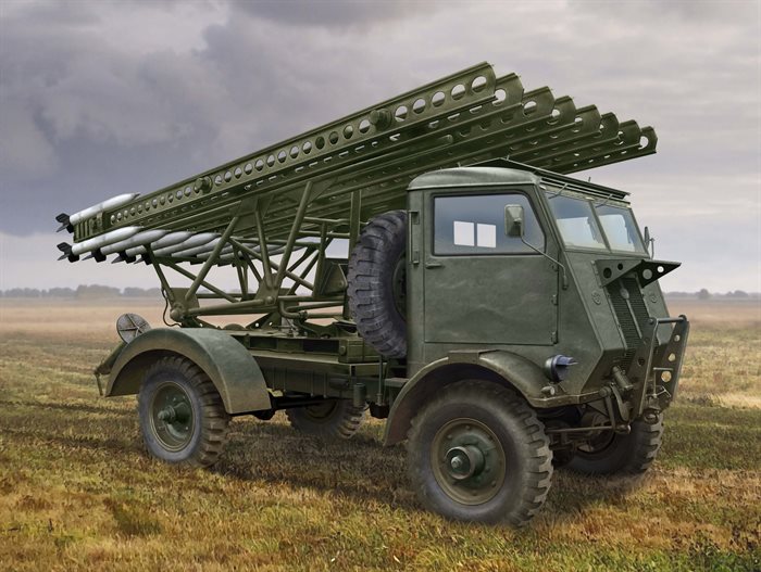 ICM 35591 BM-13-16 on W.O.T.8 chassis WWII Soviet MLRS 1/35